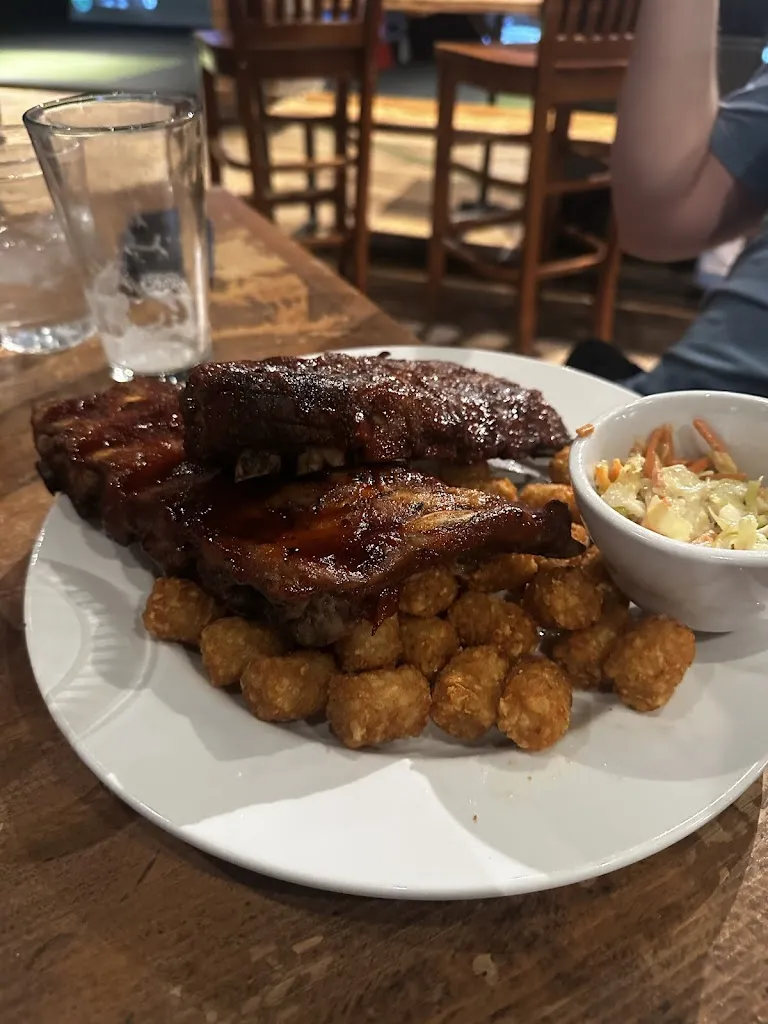 Kathryn Simecek_The Stable Bar & Grill_Superior, CO_review