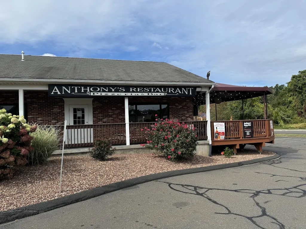 Anthony's Restaurant Pizzeria & Bar restaurant à Enfield, CT