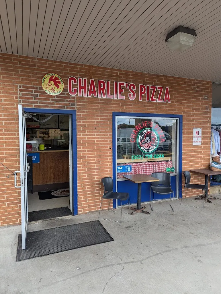 Charlie's Pizza restaurant à Claymont, DE