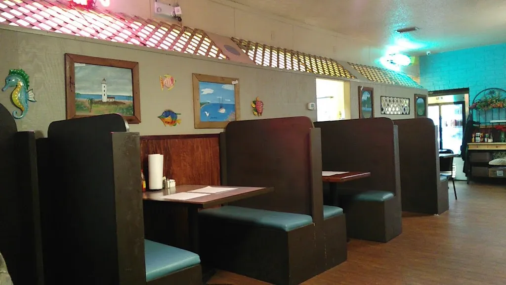 Pier 6 Seafood & Steaks restaurant à Macclenny, FL