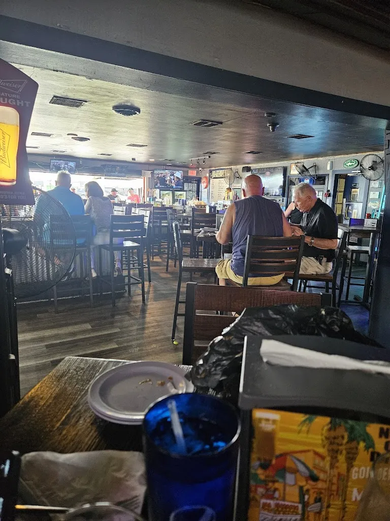 Deborah Singer_Skinny's Bar & Grill_Hudson, FL_review