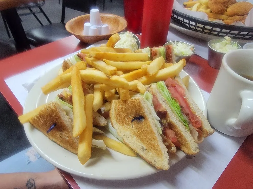 Beacon Wood's Family Restaurant_Hudson, FL_slider_image_2