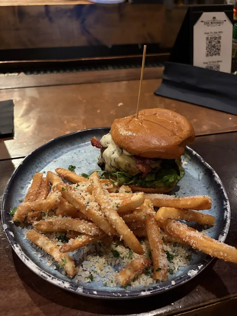 Samm Buen_The Whiskey_Orlando, FL_review