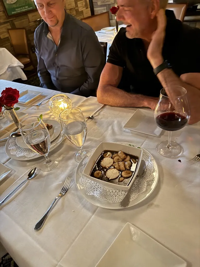 Saul Leon_Chatham's Place Restaurant_Orlando, FL_review