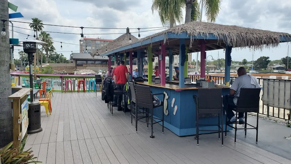 Anchor's Bar and Grille ristorante a New Port Richey, FL