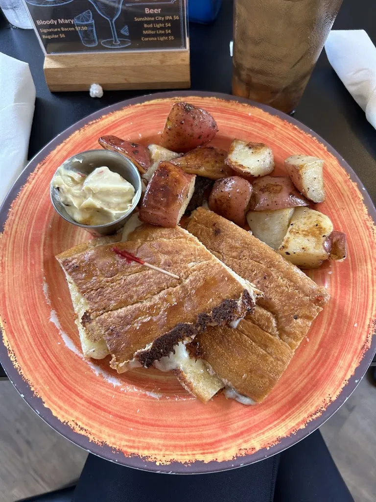 Courtney K_Belleair Cafe_Belleair Bluffs, FL_review