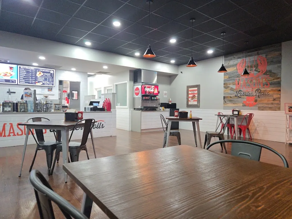 Mason's Famous Lobster Rolls_Belleair Bluffs, FL_slider_image_2