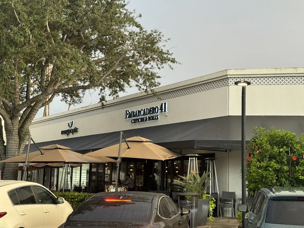 Embarcadero 41 Ceviche & Rolls_Boca Raton, FL_slider_image_2