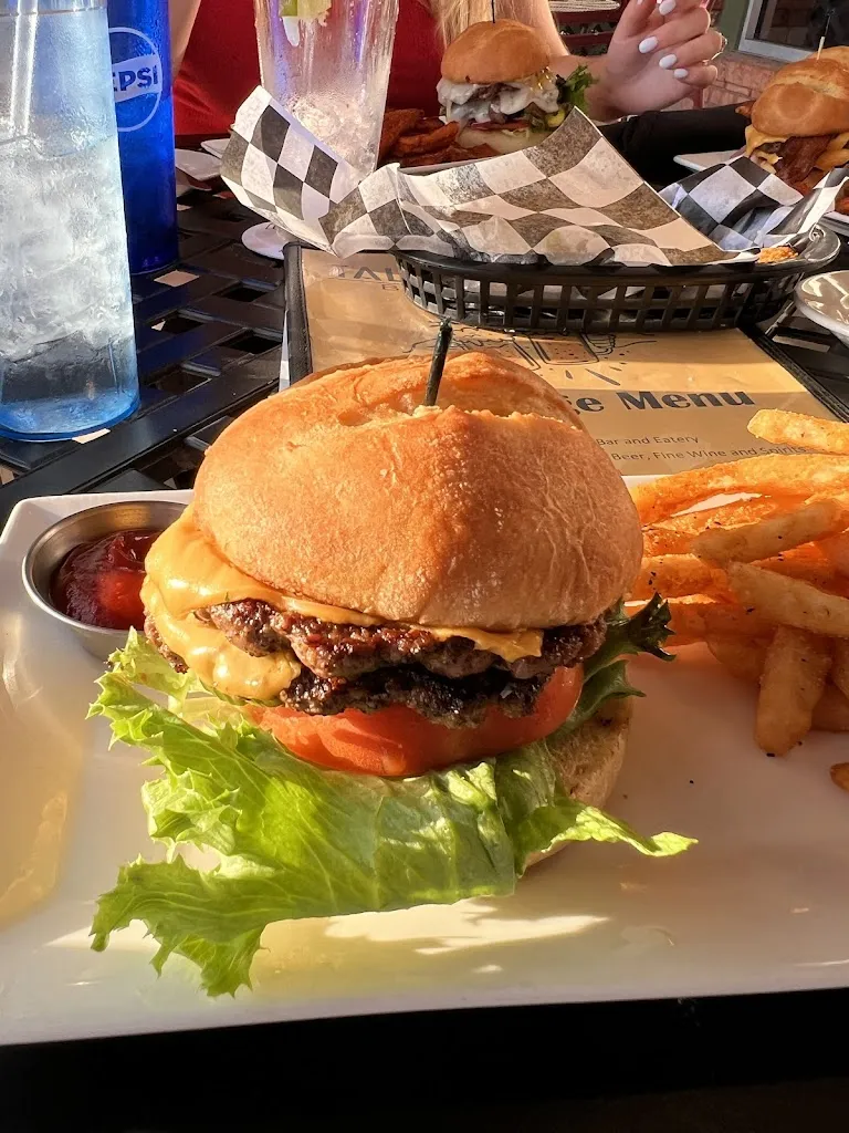 Dj Lorence_The Talking Pint Bar & Bistro_Riverview, FL_review