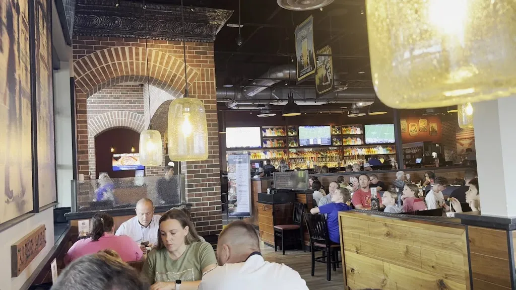 BJ's Restaurant & Brewhouse_Lutz, FL_slider_image_2