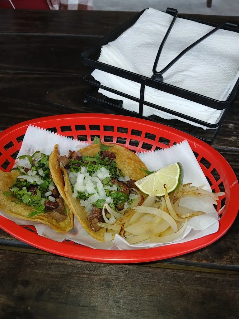 Taquería los Martínez_Dover, FL_slider_image_2