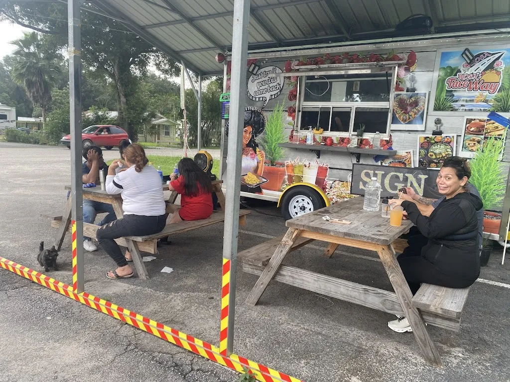 Rosa's Taco Way_Dover, FL_slider_image_3