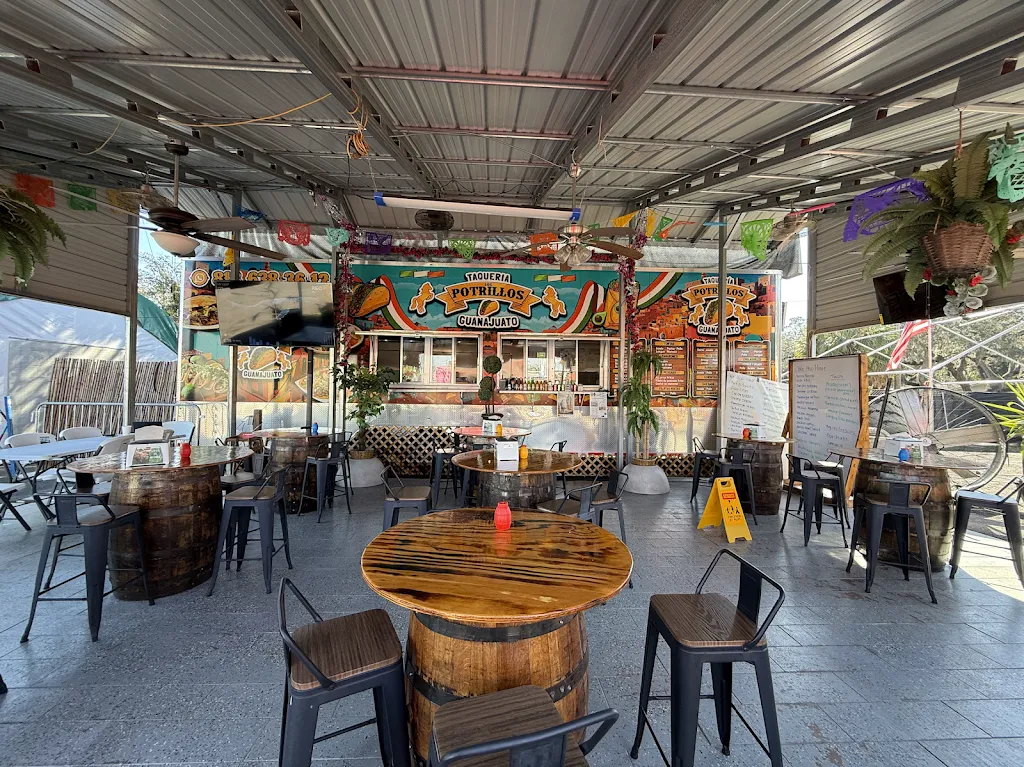 TAQUERIA LOS POTRILLOS GTO restaurant in Dover, FL