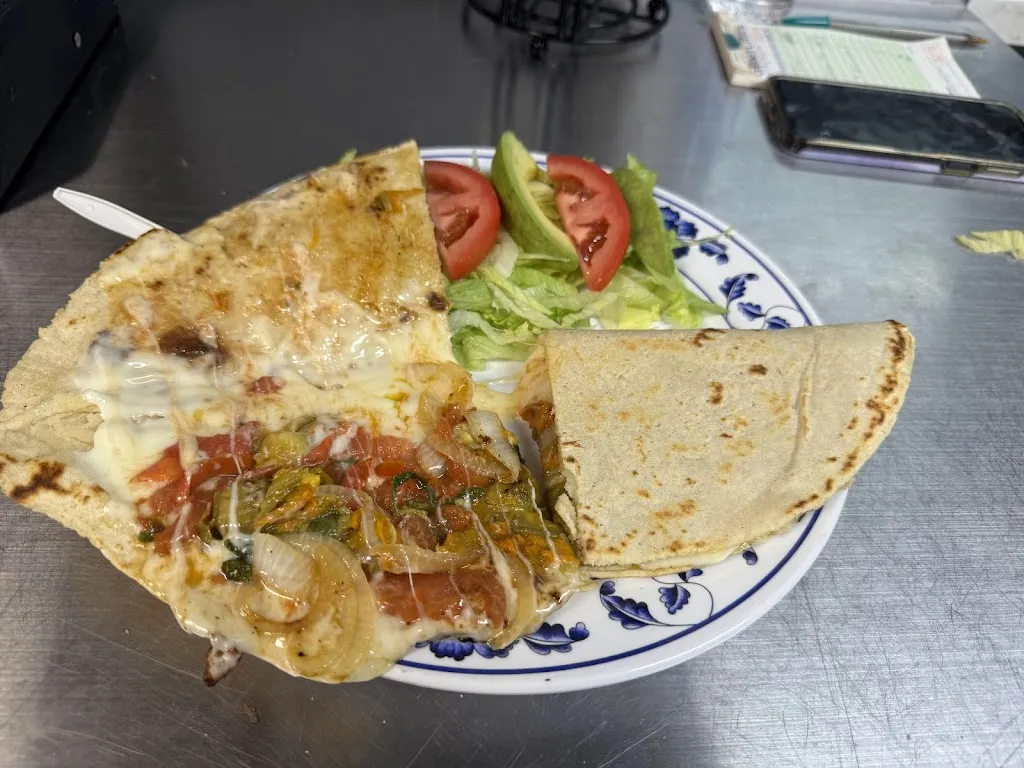 Taquería, Nava_14720 Martin Luther King Blvd, Dover_slider_image_3
