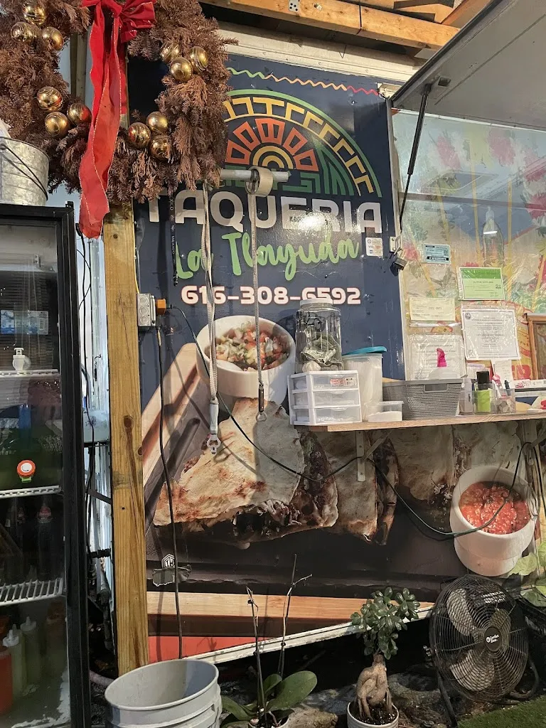 Taqueria la tlayuda restaurant in Dover, FL