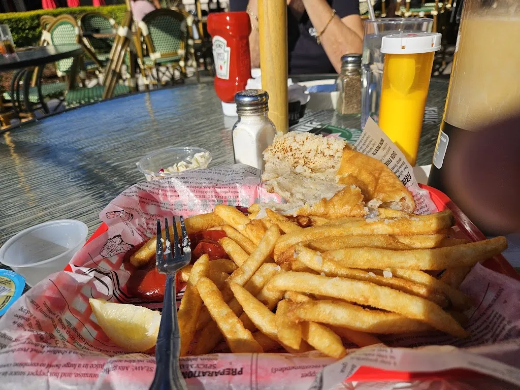 Alan._Mixers Bar & Grill_Palm Harbor, FL_review