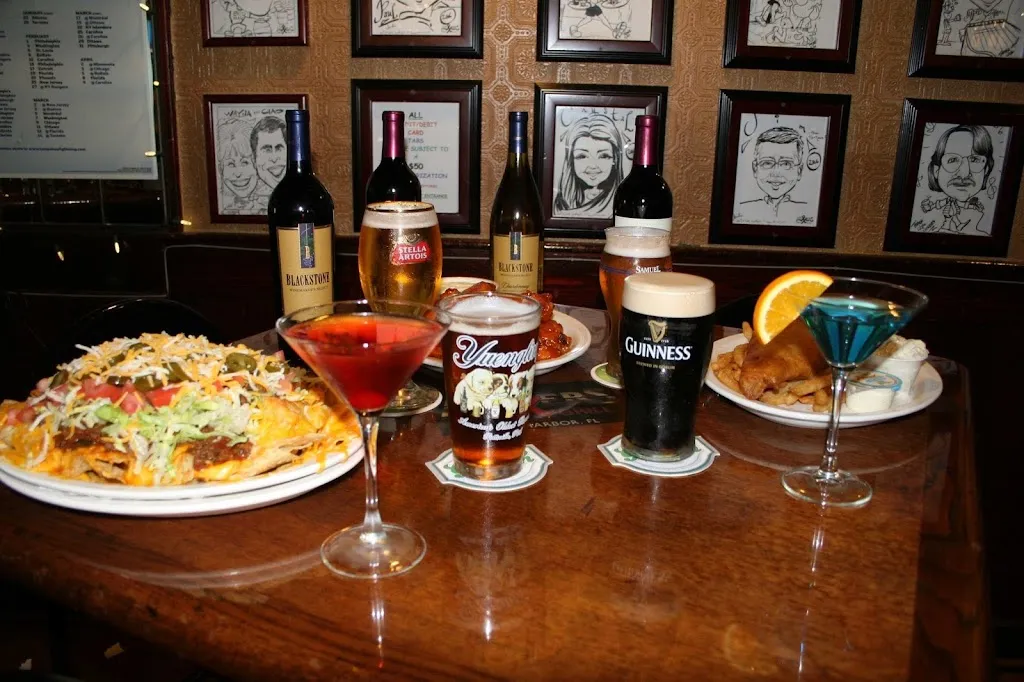 Mixers Bar & Grill_Palm Harbor, FL_slider_image_2