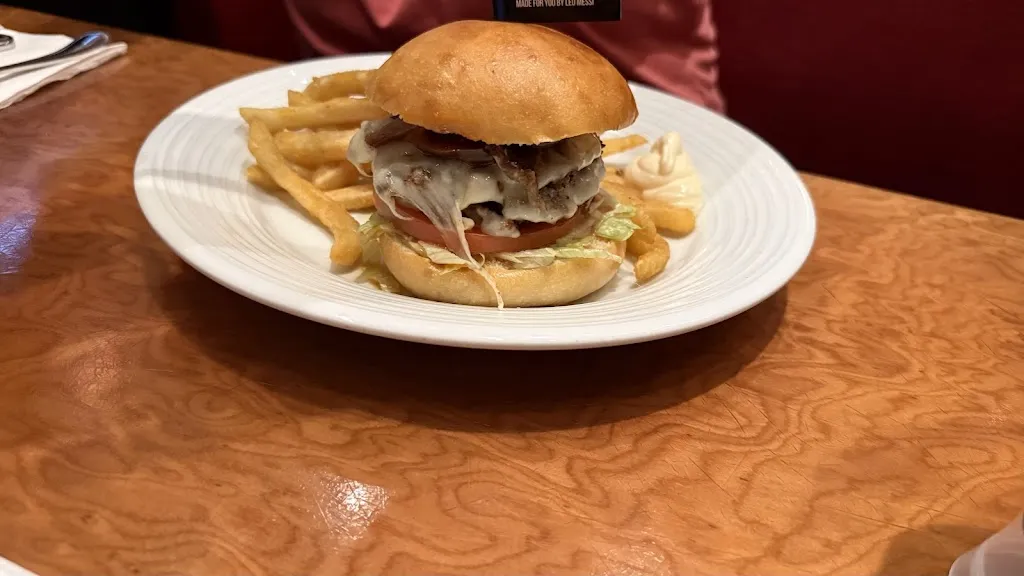 T. Moll_Hard Rock Cafe_Tampa, FL_review