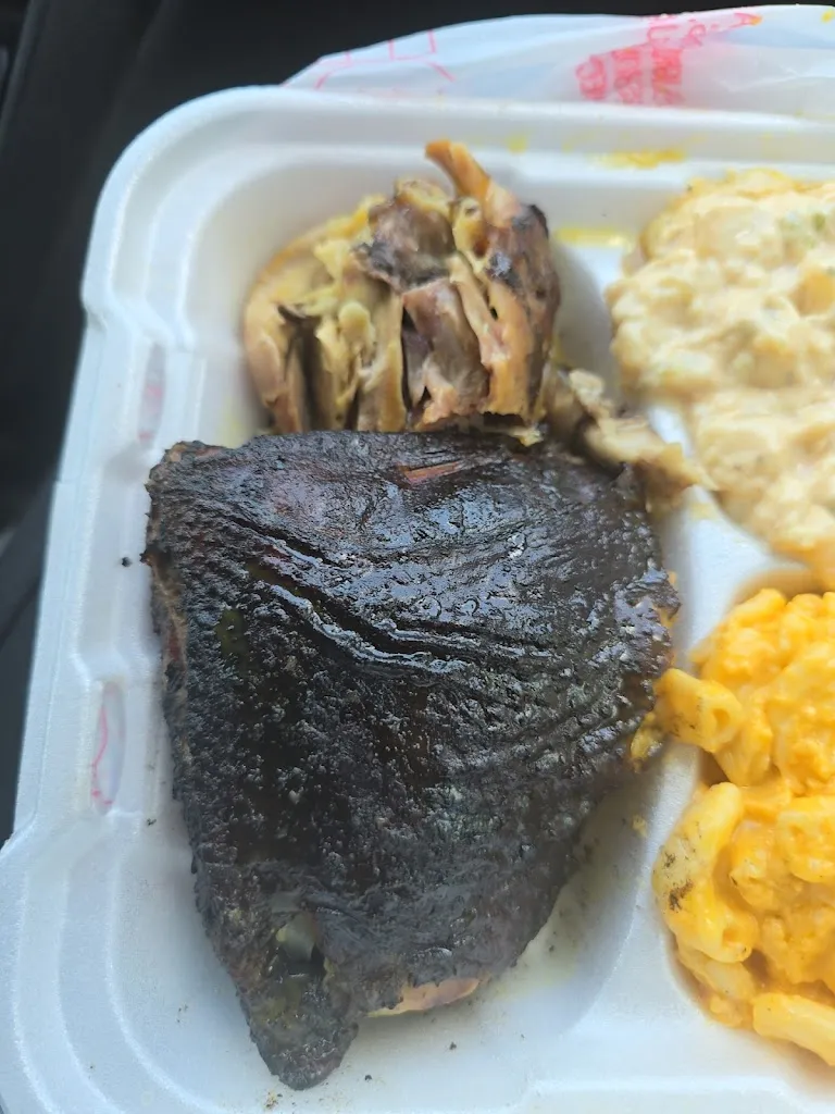 Ronnie Ron’s BBQ_Lithia, FL_slider_image_3