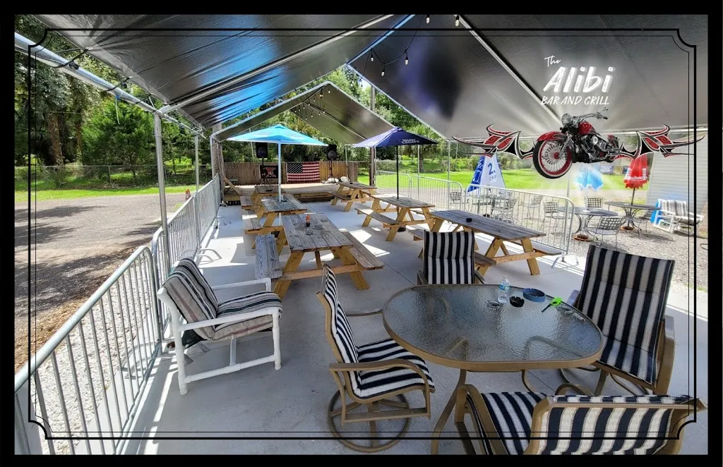 The Alibi Bar and Grill_Geneva, FL_slider_image_1