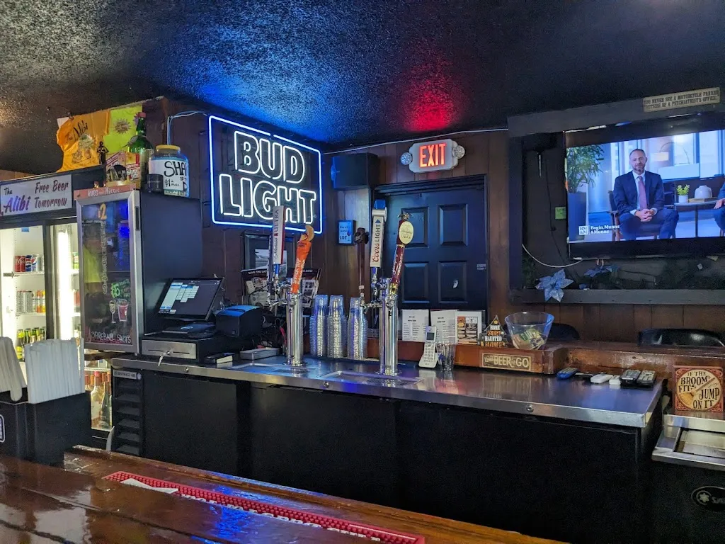 The Alibi Bar and Grill_Geneva, FL_slider_image_3
