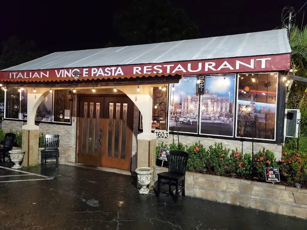 Vino E Pasta restaurant in Tampa, FL