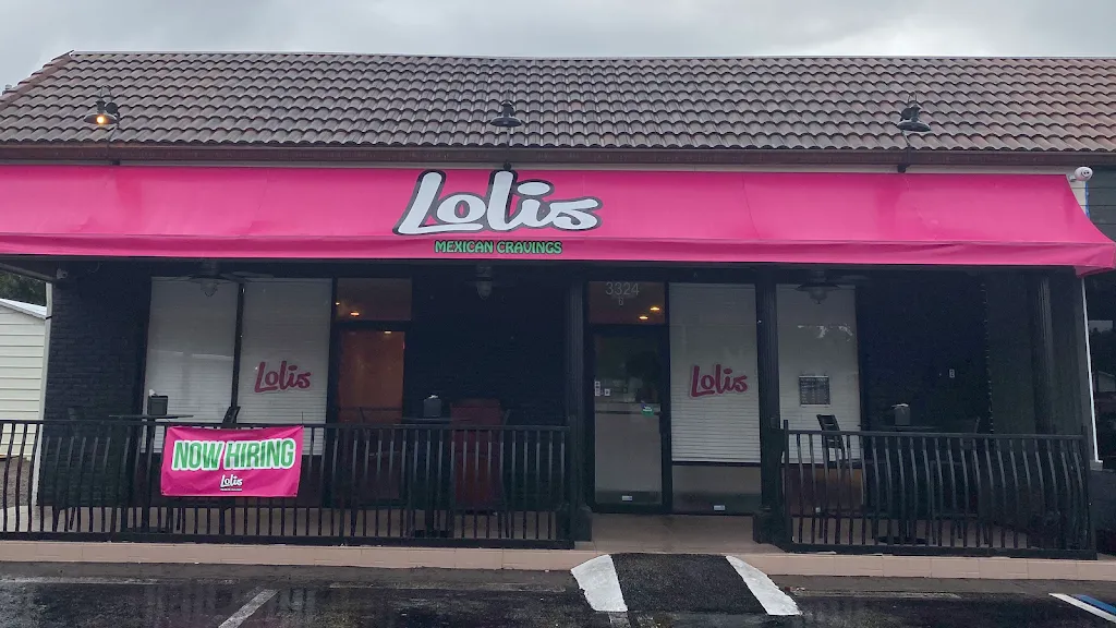 Lolis Mexican Cravings restaurant in Tampa, FL