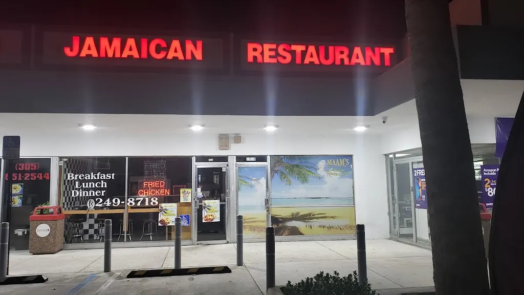 Maam's Jamaican Restaurant restaurante en Miami, FL