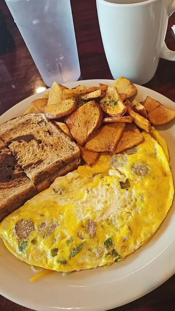 Aly Venturino_Shelly's Cafe_Tampa, FL_review