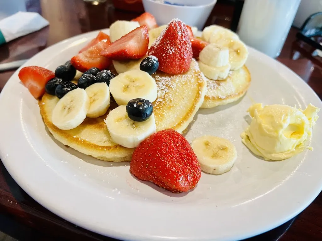 Linda Sharron_Shelly's Cafe_Tampa, FL_review