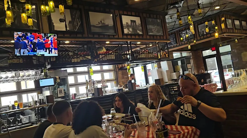 Grimaldi's Pizzeria_Tampa, FL_slider_image_2