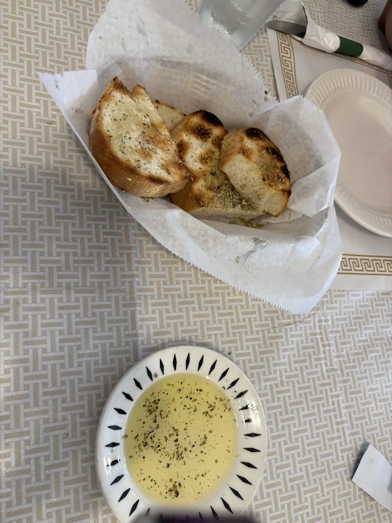 Jojo M_Nikos Grill_Hudson, FL_review