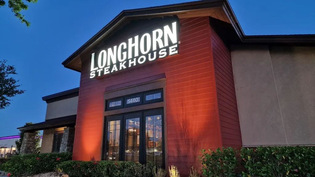 LongHorn Steakhouse restaurant in Orlando, FL