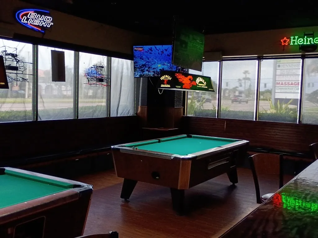 Daniel Bowen_Hennessy's Bar & Grille_Oldsmar, FL_recensione