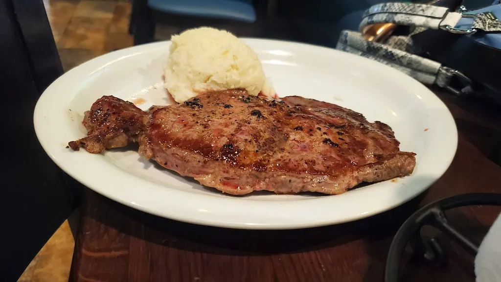 Tony Stefanski_Beef 'O' Brady's_Oldsmar, FL_review