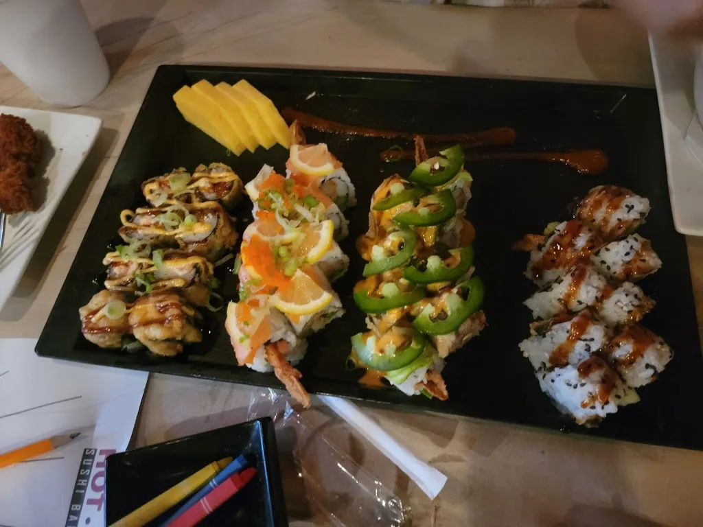 Lisa_Hot Tuna Sushi Bar and Grille_Oldsmar, FL_review