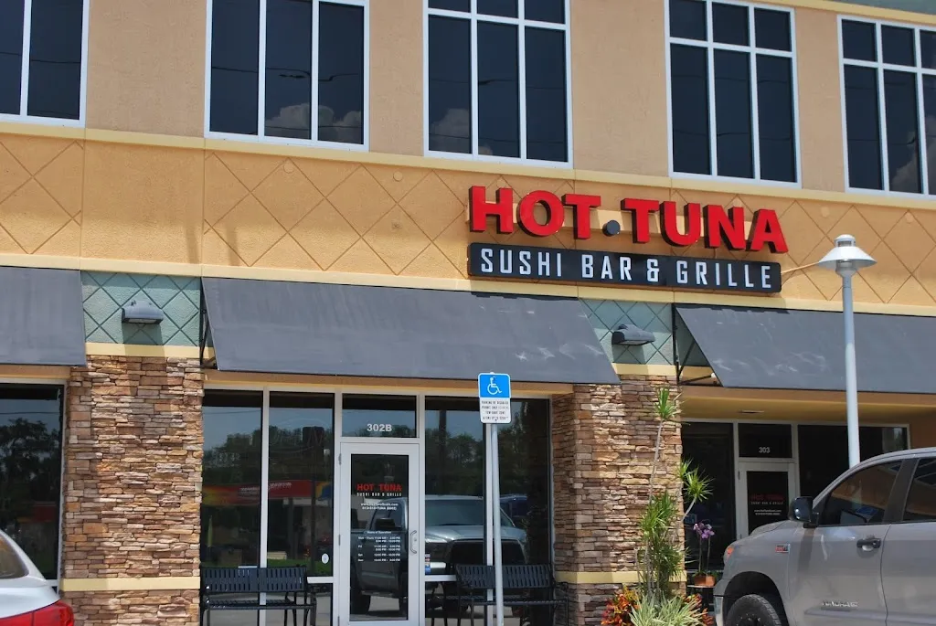 Hot Tuna Sushi Bar and Grille restaurant in Oldsmar, FL