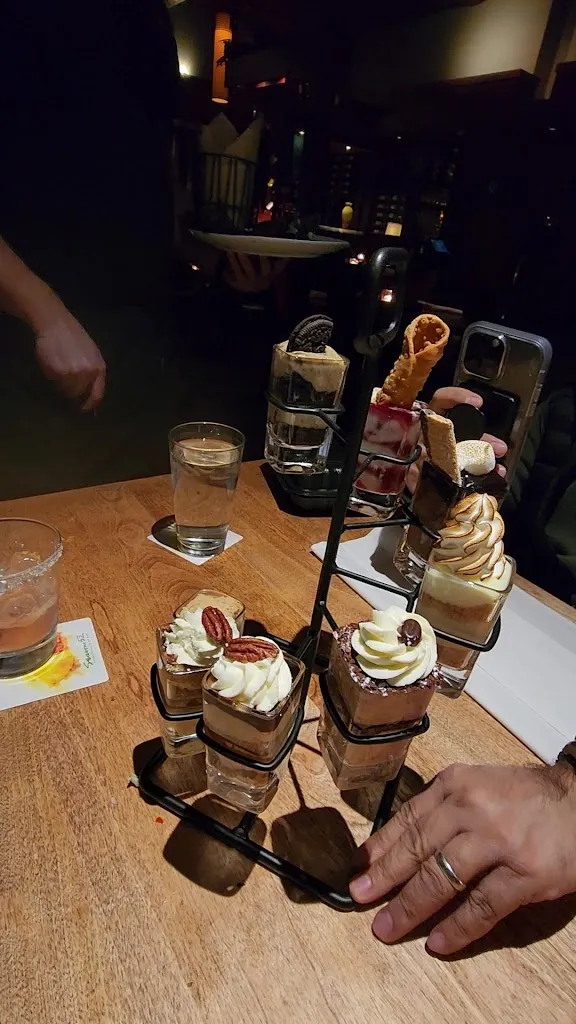 Seasons 52_Oak Brook, IL_slider_image_1