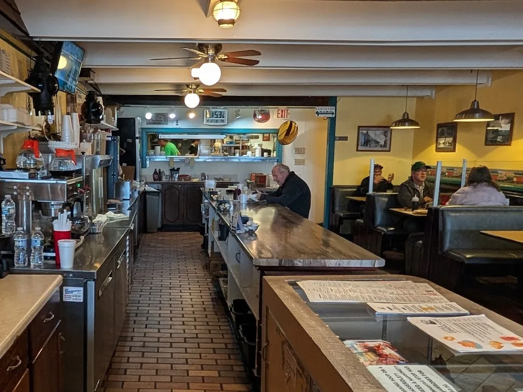NSCG Whistle Stop Cafe_Fox Lake, IL_slider_imagen_2