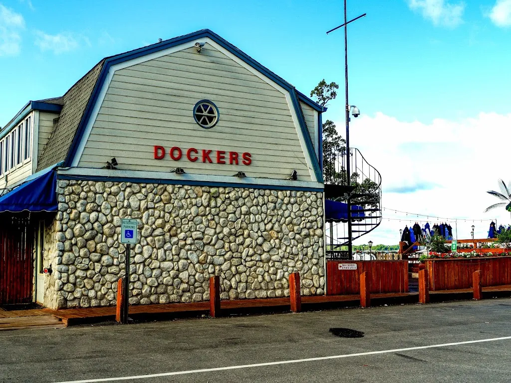 Dockers Restaurant, Fox Lake restaurante en Fox Lake, IL