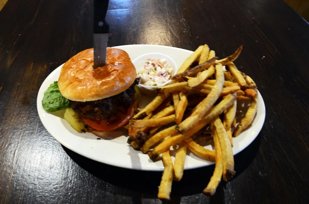 Mary's Hideaway Bar and Grill_Johnsburg, IL_slider_image_3