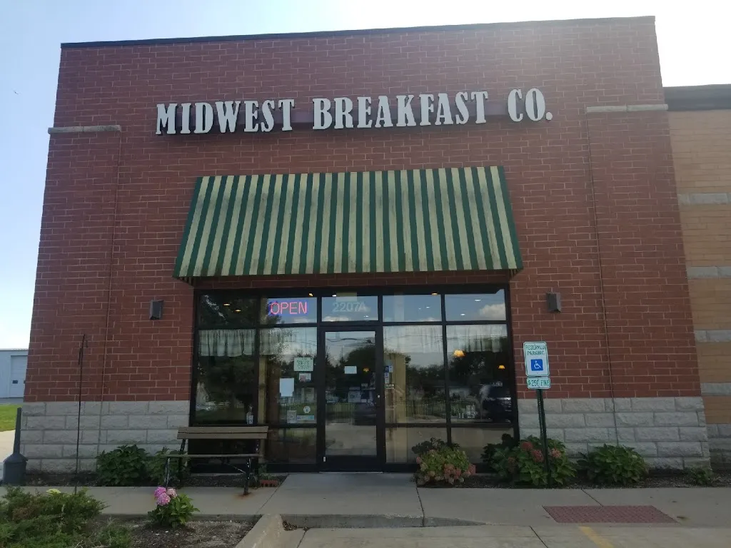 Midwest Breakfast Co. restaurant in Spring Grove, IL