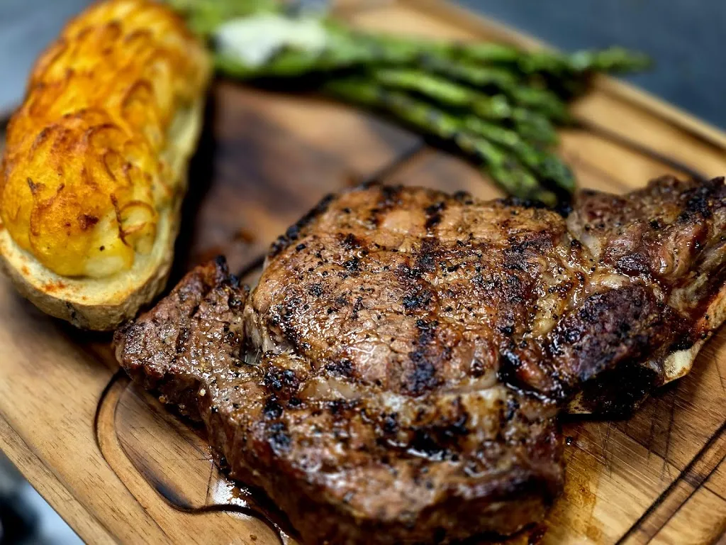 CUT 158 Chophouse_Joliet, IL_slider_immagine_3