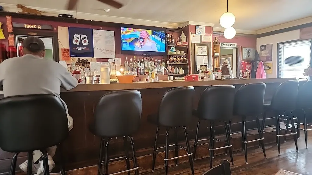 Alexander Park Tavern restaurant à Princeton, IL