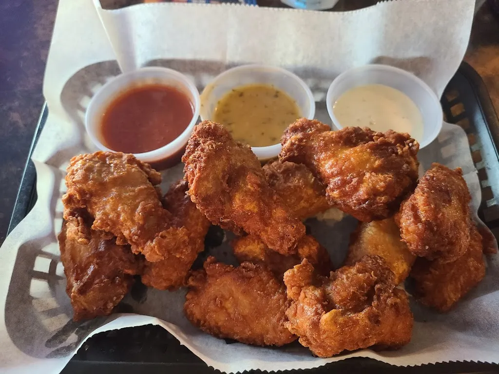 Natasha McCoy_Four Coyne's Bar & Grill_Round Lake, IL_review