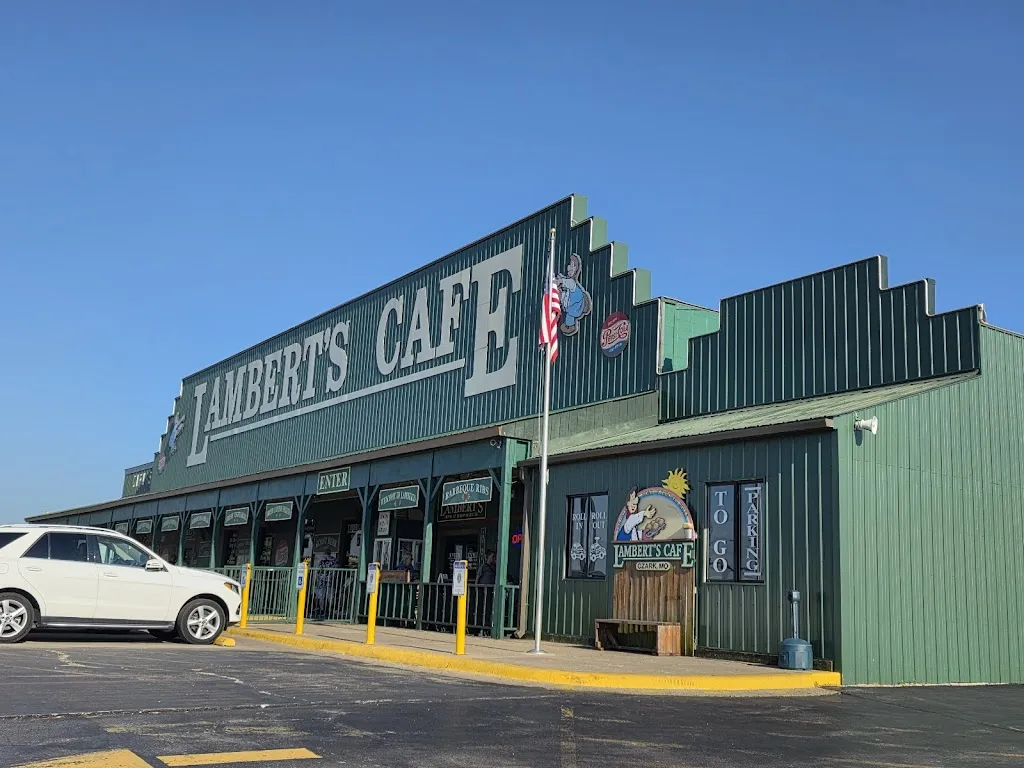 Lambert's Café_Ozark, MO_slider_immagine_1