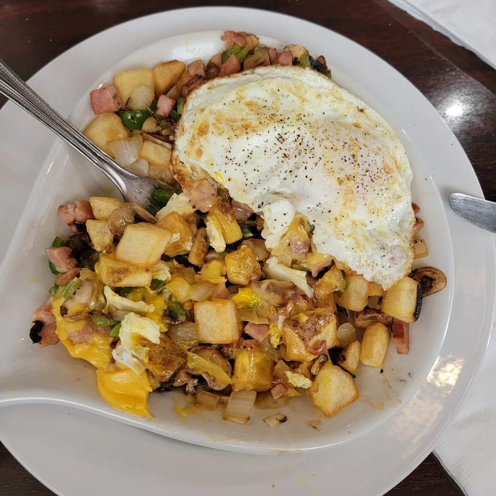 Katy Collins_Happy Place Cafe_Shorewood, IL_review