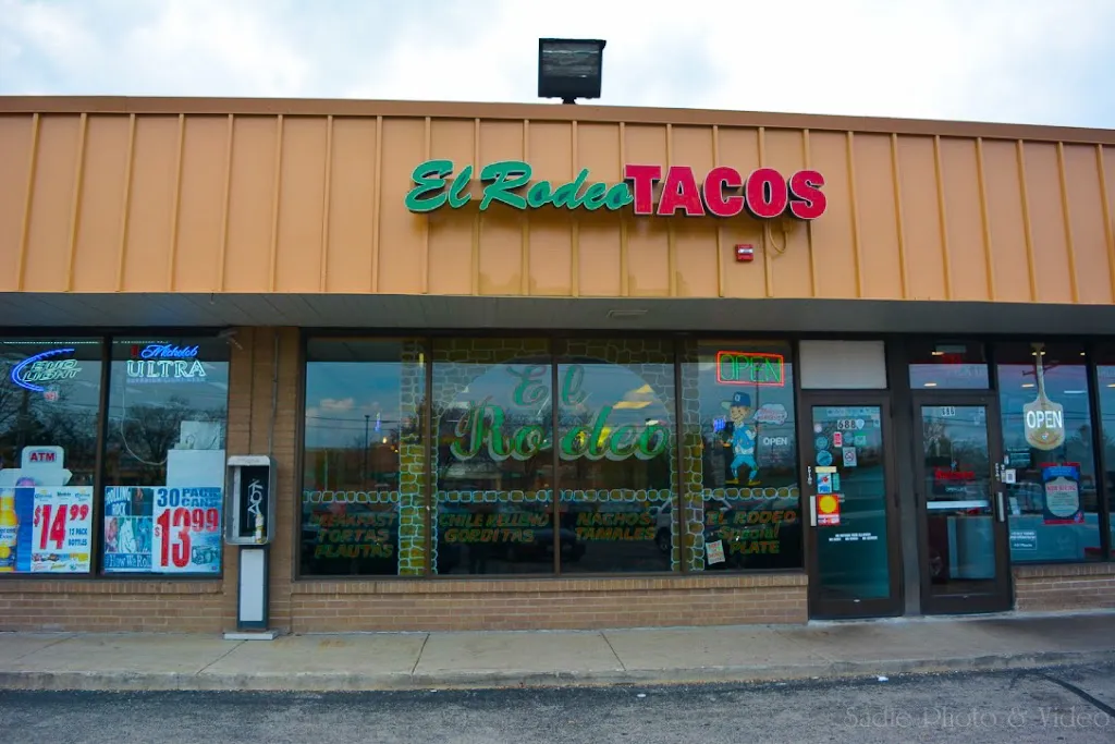El Rodeo Tacos restaurant à Streamwood, IL