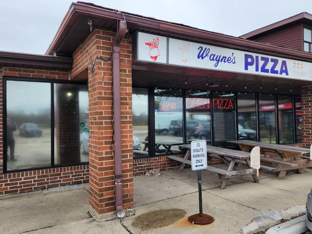 Wayne's Pizza restaurante en Third Lake, IL
