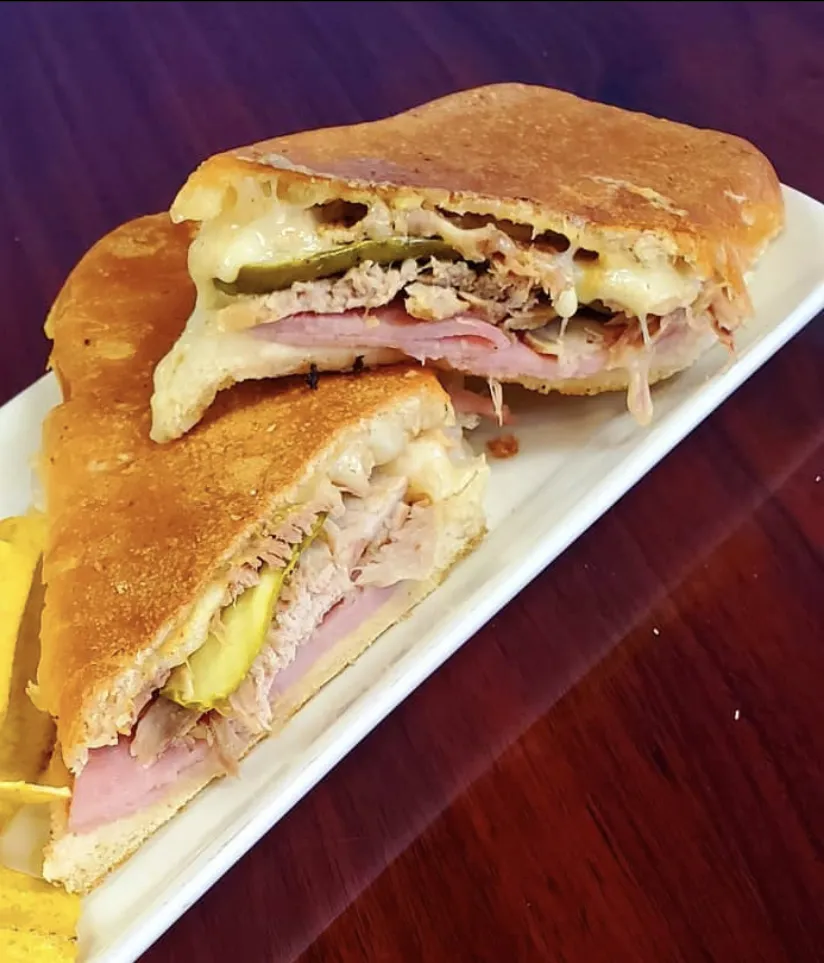 Cuban Eddie's Dumont_Dumont, NJ_slider_immagine_2